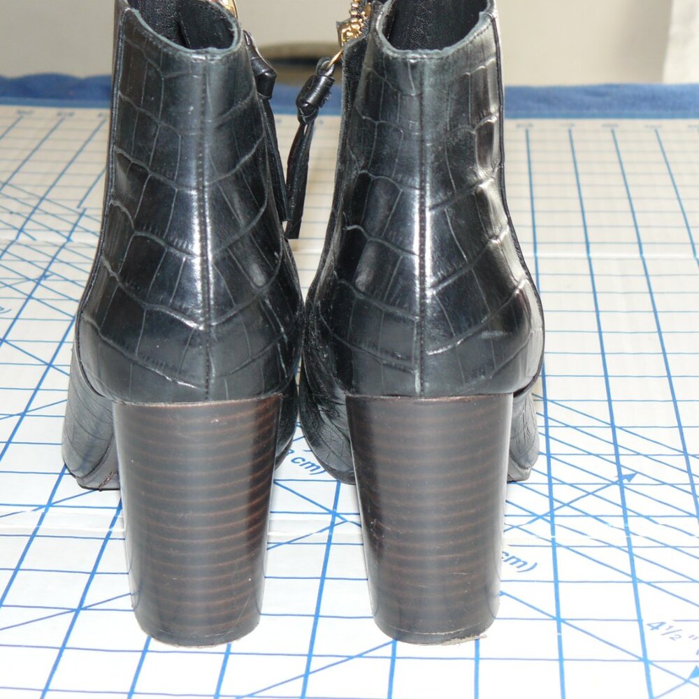 Boden black pointy toe Chelsea boots - Picture 3 of 4